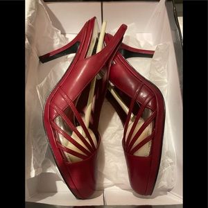 Brand new from White House/Black